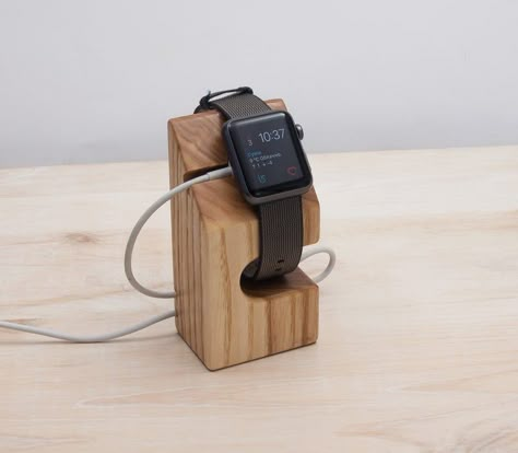 Wood Iphone Stand, Skin Wars, Diy Apple, Apple Watch Charging Stand, Apple Watch Stand, Apple Watch Charger, Dock Station, Iphone Stand, Watch Stand