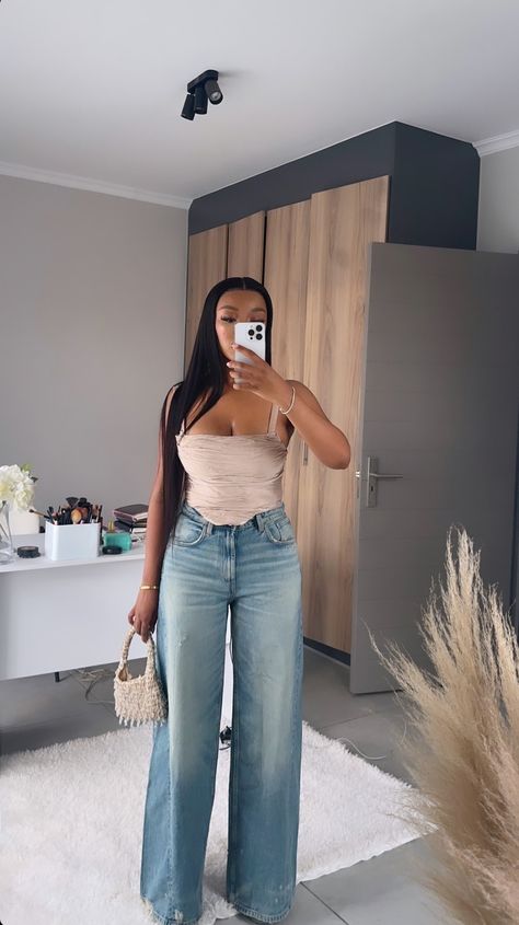 Dinner Outfit Baddie, Summer Baddie Outfits, Outfits With Jeans, Classy Dinner, Summer Baddie, Neat Casual Outfits, Elegant Classy Outfits, Mode Tips, Mom Era