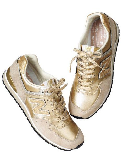 New Balance Silver New Balance, Nb Sneakers, Mode Shoes, Sneaker Lovers, Gold Sneakers, Balance Sneakers, Gold Shoes, Shoes Running, New Balance Sneakers