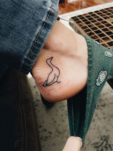 Goose Doodle Tattoo, Mini Duck Tattoo, Goose Outline Tattoo, Cute Goose Tattoo, Canada Goose Tattoo, Goose Tattoo Simple, Duck Outline Tattoo, Waterfowl Tattoo, Goose Tattoo Small