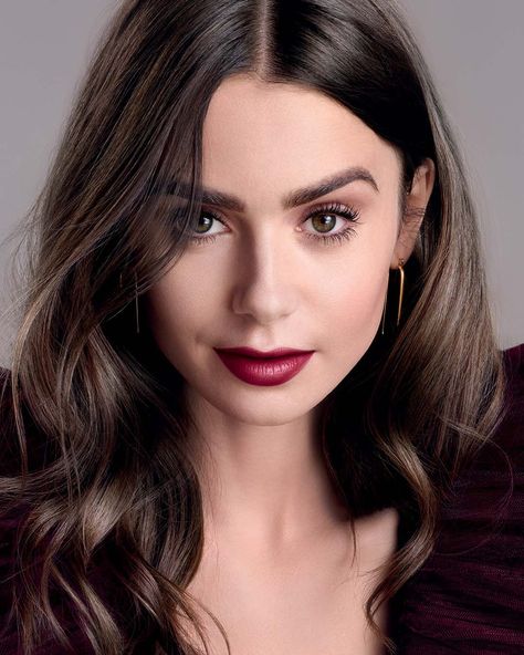 Lancôme Official (@lancomeofficial) posted on Instagram: “To celebrate the New L’Absolu Rouge, Lancôme Global Ambassador @lilyjcollins chose 397 Berry Noir in Cream finish as her signature shade.…” • Apr 3, 2022 at 4:00pm UTC Lily Collins Makeup, Lily Jane Collins, Lily Collins Hair, Lily Collins Style, Guest Hair, Emily In Paris, Lily Collins, Role Models, Bridal Makeup