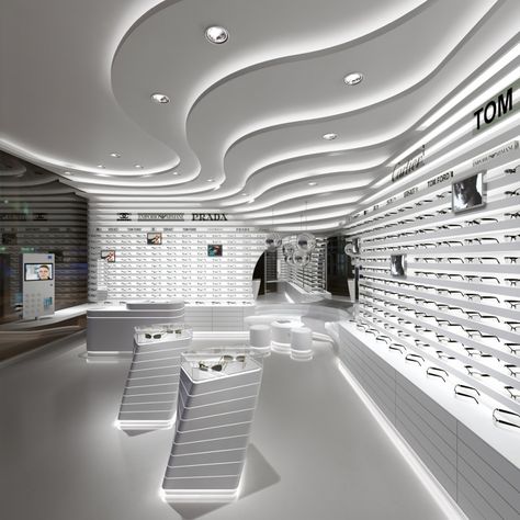 Mall Of Emirates, Ceiling Paintings, زها حديد, Pop False Ceiling, Futuristic Interior Design, Eyewear Store Design, Shoe Store Design, False Ceiling Ideas, Museum Interior