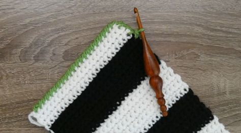 Watch how to do the reverse single crochet edging (video & written instructions) Edging Stitch, Reverse Single Crochet, Crochet Edges, String Theory, Crochet Lessons, Your Crochet, Crochet Borders, Single Crochet Stitch, Crochet Stitches Tutorial