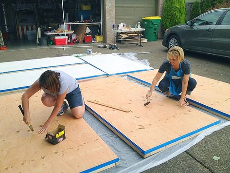 Build A Dance Floor, Pallet Dance Floor, Diy Wedding Dance Floor, Dance Floor Diy, Seating Chart Wedding Diy, Outdoor Dance Floors, Wedding Dance Floor, Portable Dance Floor, Backyard Wedding Ceremony