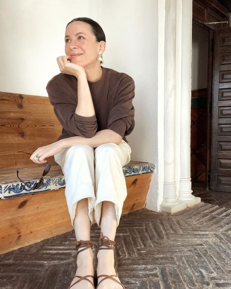 Garance Dore Style, Rainy London, Garance Dore, Red Zone, People Talk, Andalusia, Business Person, Human Experience, First They Came