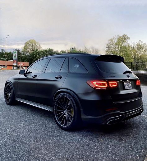 Mercedes Benz Gle Coupe, Mercedes Benz Suv, Benz Suv, Mercedes Benz Wallpaper, Mercedes Benz World, Mercedes Benz Coupe, Mercedes Gle, Mercedes Suv, Amg Mercedes