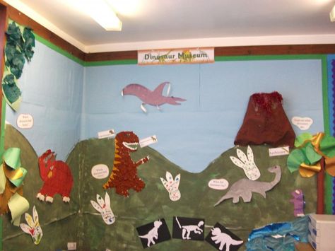 Dinosaur Museum Display, classroom displays, class display, animal, museum, dinosaur, green, Jurassic,Early Years (EYFS),KS1&KS2 Primary Teaching Resources Dinosaur Bulletin Boards, Nursery Display Boards, Dinosaurs Eyfs, Animal Museum, Dinosaur Ideas, Dinosaur Display, Dinosaur Roar, Dinosaur Activities Preschool, Farm Cartoon