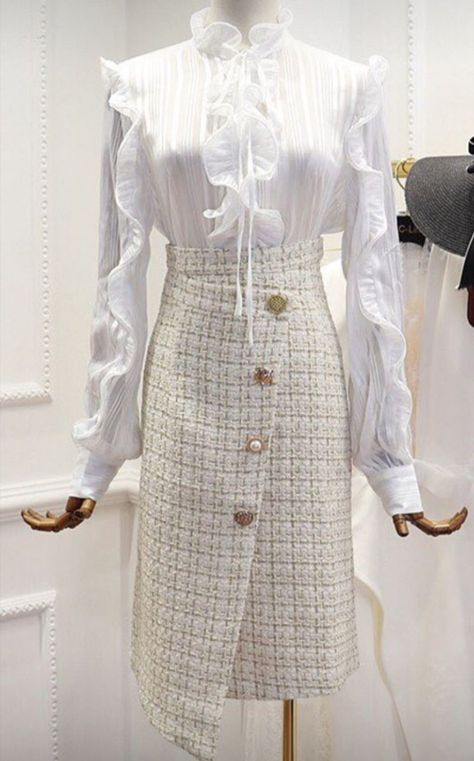 Korean Tweed Dress, White Tweed Skirt Outfit, White Tweed Outfit, Korean Tweed Outfit, Tweed Dress Outfit Classy, Tweed Dress Outfit, Tweed Skirt Outfit, Tweed Outfits, Tweed Skirts