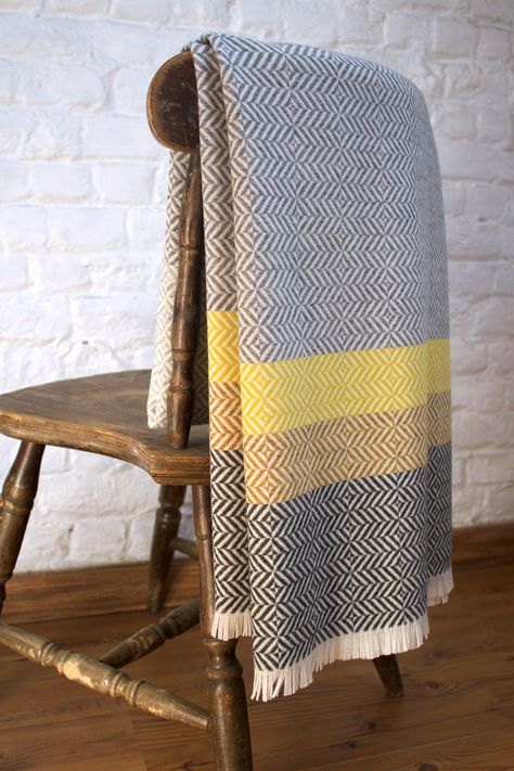 UCCLE-BLOCK-THROW-PICCALILLI-LIFESTYLE Grey Throw Blanket, Weaving Loom Diy, Throw Sofa, Hand Woven Blanket, Weaving Loom Projects, Sofa Cotton, Heddle Loom, Woven Textiles, Woven Scarves