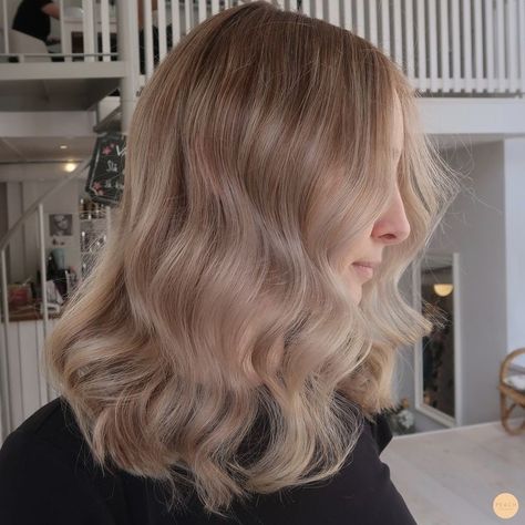 Baby Blonde Hair, Blonde Hair Transformations, Beige Hair, Blond Balayage, Hair Color Unique, Hair Mistakes, Honey Hair, Balayage Hair Blonde, Shot Hair Styles