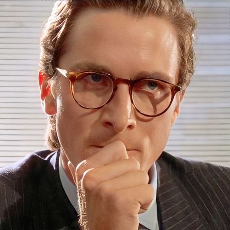 American Physco, American Pshyco, Oliver Peoples Glasses, Patrick Bateman, Film Games, Cartoon Books, Im Batman, Christian Bale, Oliver Peoples