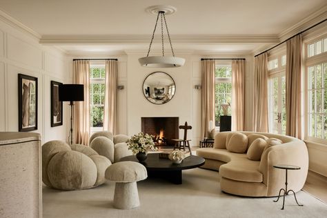 Interiors II — Nicole Franzen Long Island House, East Hampton Houses, Chicago Condo, Eclectic Glam, Art Deco Living Room, Mediterranean Interior, Celebrity Homes, Vogue Living, Island House