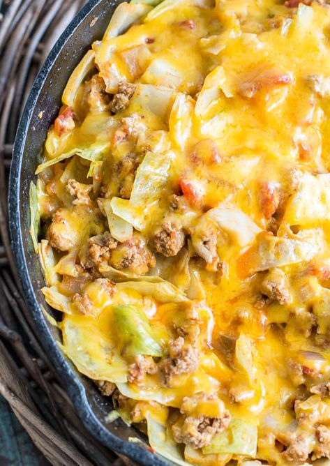 Low Carb Cheesy Cabbage Casserole Keto Cabbage Recipes, Cheesy Cabbage Casserole, Recipes With Cream Cheese, Cheesy Cabbage, Keto Cabbage Recipe, Keto Cabbage, Cabbage Casserole Recipes, Cabbage Casserole, Low Carb Casseroles