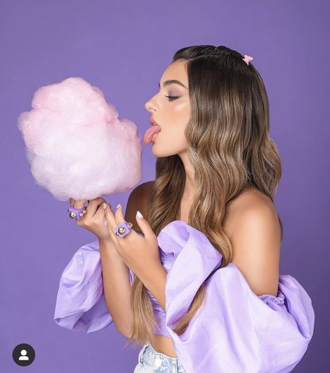 Purple Theme Photoshoot, Pink Photoshoot Ideas, Purple Photoshoot, Candy Photoshoot, Colorful Photoshoot, Creative Fashion Photography, Beautiful Photoshoot Ideas, Studio Photography Poses, Photoshoot Themes