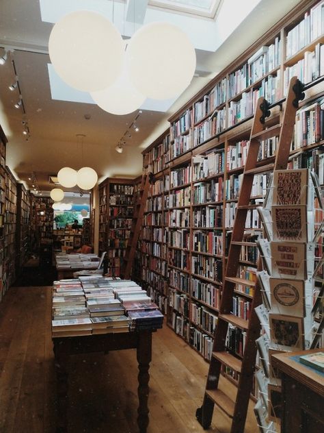 * The smell of books = heaven * Small Town Library, The Smell Of Books, Smell Of Books, Bookstore Cafe, Library Aesthetic, Book Dragon, Humble Abode, Home Library, Book Store