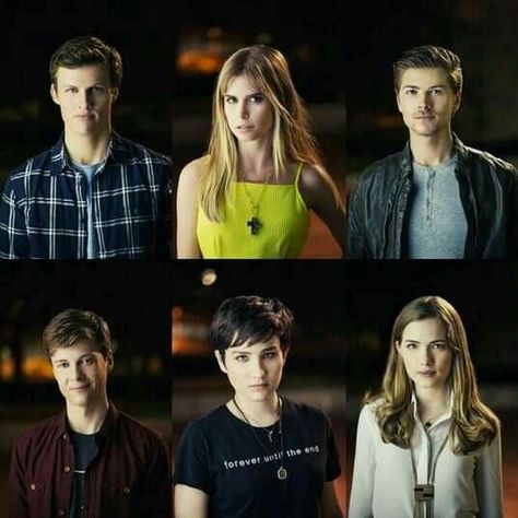 Top:will,brooke and kieran Botttom:noah,audrey and Emma   I love Audrey Scream Show, Scream Series, Scream Tv Series, Mtv Scream, Scream Franchise, Scream Movie, Scream Queens, Netflix Series, Live Stream