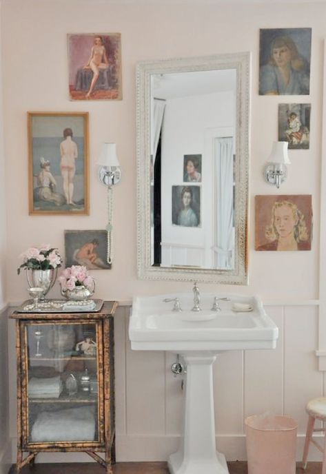 Pink Ground, Vintage Decor Ideas, Pink Paint Colors, Cheap Wall Decor, Best White Paint, Pretty Bathrooms, Farrow And Ball Paint, Bathroom Design Inspiration, Farrow And Ball