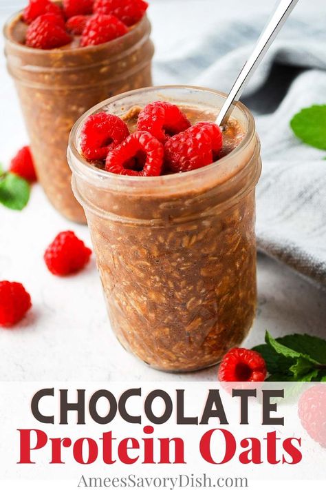 Chocolate Protein Overnight Oats Protein Overnight Oats Healthy, Chocolate Protein Overnight Oats, Cinnamon Apple Overnight Oats, High Protein Overnight Oats, Apple Overnight Oats, Protein Packed Smoothies, Yogurt Cheese, Protein Oats, Best Protein Shakes