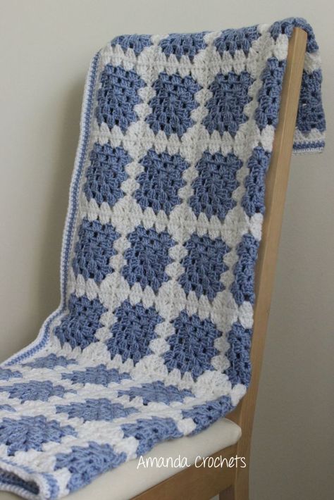 Blue And White Design, Crochet Mobile, Granny Square Crochet Patterns Free, Crochet Blanket Designs, Crochet Granny Square Blanket, Crochet Quilt, Manta Crochet, Haken Baby, Granny Square Blanket