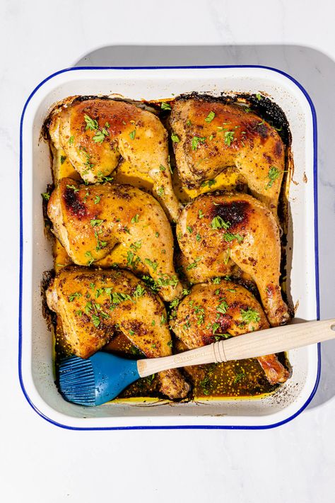 Cuisses de poulet au four | Bon pour toi Chicken Legs, Tex Mex, Food Inspiration, Food Lover, Food And Drink, Chicken