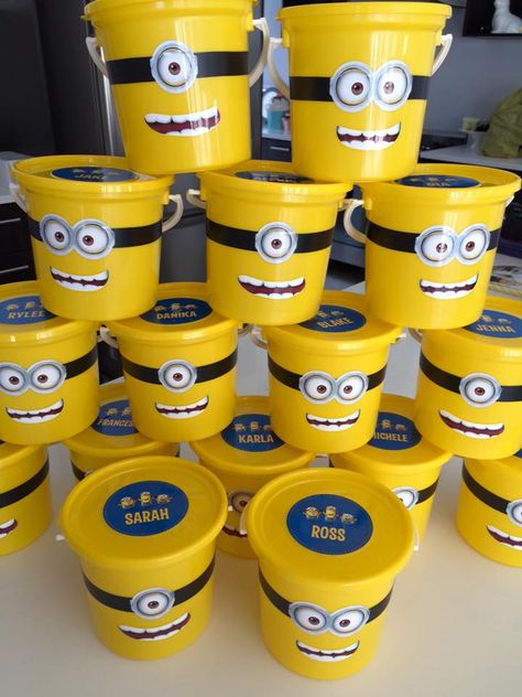 Minion Candy, Minion Pillow, Sarah Ross, Minions Birthday, Minions Party, Party Bucket, Happy 13th Birthday, Minion Birthday, Minion Party