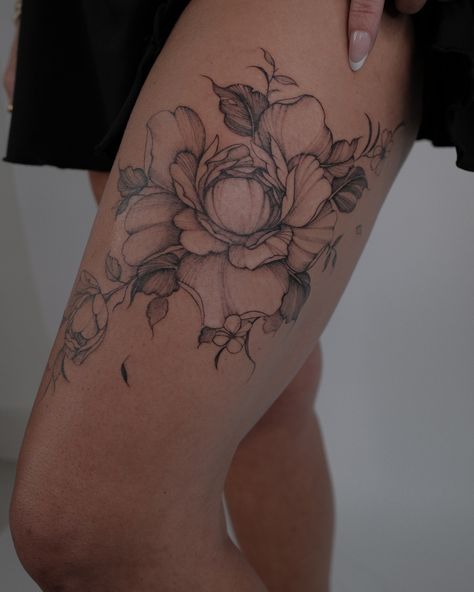 By IG @lorietattoos  Los Angeles tattoo artist DM Instagram to book  #tattoosforwomen #tattooidea #armtattoo #tattooinspiration #finelinetattoo #finelinetattoodesign #finelineartist   Floral fineline tattoo for women. Dainty forearm tattoo. Peony tattoo. Tattoo ideas. Tattoo design with flower. Flower tattoo for women. Thigh tattoo inspo. Floral leg tattoo Dainty Forearm Tattoo, Peony Flower Tattoo, Tattoo Peony, Thigh Tattoo Ideas, Peony Flower Tattoos, Los Angeles Tattoo, Floral Thigh Tattoos, Flower Thigh Tattoos, Peony Tattoo