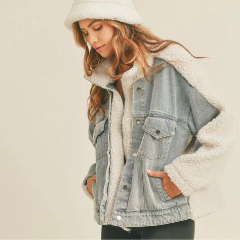 Fleece Denim Jacket, Unique Jackets, Casual Outerwear, Jacket Outfit, Sherpa Jacket, Oversized Jacket, Light Wash Denim, Workout Jacket, Jacket Sale