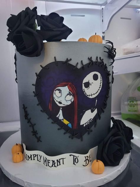 The Nightmare Before Christmas Cupcakes, Jack And Sally Cake, Jack Skellington Cake, Las Vegas Cake, Christmas Birthday Cake, Nightmare Before Christmas Cake, Vegas Cake, Gothic Cake, Nightmare Before Christmas Wedding