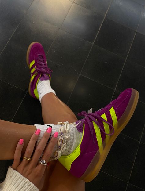 Purple Shoes Outfit, Adidas Gazelle Pink, Yellow Adidas, Earthy Outfits, High Heel Sneakers, Purple Shoes, Cute Heels, Hype Shoes, Adidas Outfit