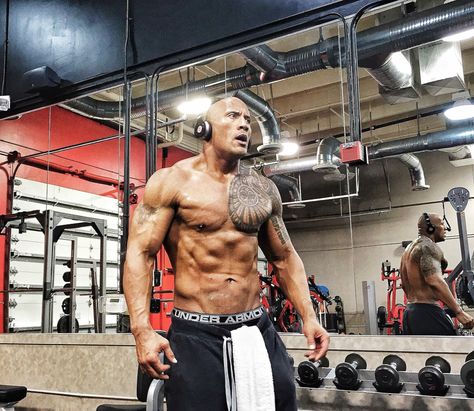 The Rock Workout, Tattoo Henna, Rock Johnson, The Rock Dwayne Johnson, Mr Olympia, Workout Music, Dwayne The Rock, Motivational Pictures, A Gym