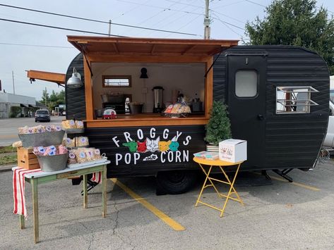 Popcorn Food Truck, Popcorn Ideas, Spicy Popcorn, Popcorn Cart, Movie Theater Popcorn, Popcorn Shop, Snack Shack, Popcorn Bar, Kettle Corn