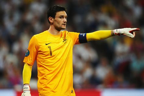 Hugo Lloris, Football App, Tottenham Hotspur Fc, Soccer News, Different Sports, Watch Football, World Football, Tottenham Hotspur, Soccer Players