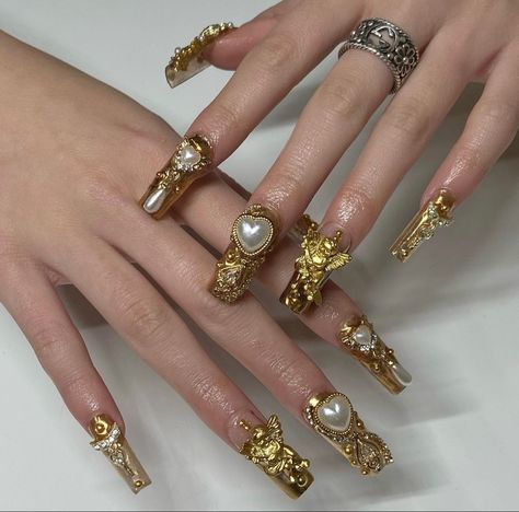 Extra Nails, Wife Nails, Mob Wife Aesthetic, Nails Collection, Wife Aesthetic, The Sopranos, The Mob, Really Cute Nails, Mob Wife