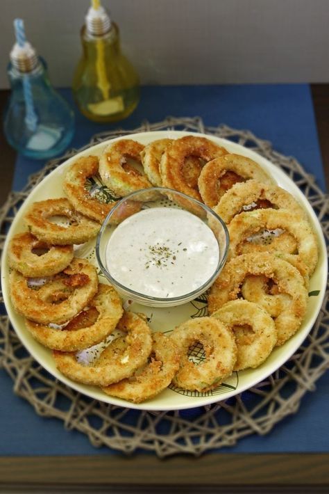 Zucchini Rings, Mayonnaise Sauce, Fried Zucchini, Zucchini Fries, Garlic Sauce, Roasted Veggies, Vegetarian Dishes, Bread Crumbs, Mayonnaise