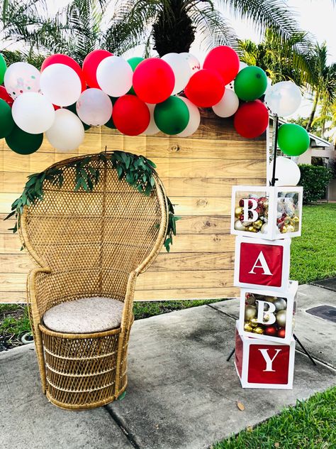 Christmas Baby Shower Balloon Arch, Christmas Shower Ideas, Boy Christmas Baby Shower Ideas, Christmas Baby Shower Backdrop, Christmas Themed Baby Shower Ideas Boy, Christmas Baby Sprinkle Ideas, Christmas Theme Baby Shower Ideas Boy, Baby Shower Ideas Christmas Theme, Christmas Baby Sprinkle