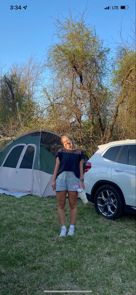 Camp Counselor Outfit, Granola Outfits Summer, Granola Vibes, Camp Outfits, Granola Outfits, Camp Aesthetic, Summer Camp Counselor, Salted Granola, Skater Girl Style