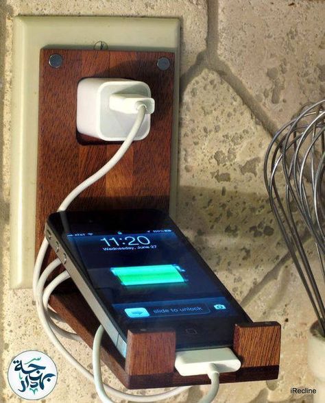 Diy Phone Stand, Charger Holder, Charging Stations, Diy Holz, Diy Garage, Diy Phone, Diy Box, Diy Creative, Phone Stand