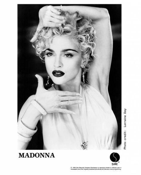 Madonna Press Photo Sire Records/USA (1990) Madonna Vogue, Madonna 80s, Madonna Photos, Herb Ritts, Uk Kitchen, Iconic Women, White Photo, Cultura Pop, Pop Music