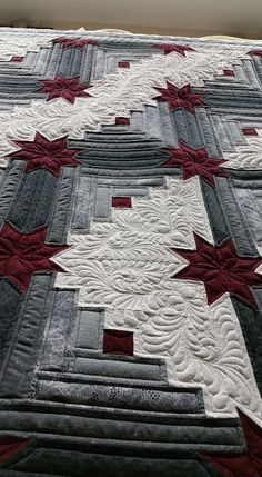 Romantic Quilts, Amische Quilts, Block Quilting Designs, Amish Quilt Patterns, Colchas Quilting, Patchwork Quilting Designs, Log Cabin Quilt Pattern, Log Cabin Quilt Blocks, Log Cabin Designs