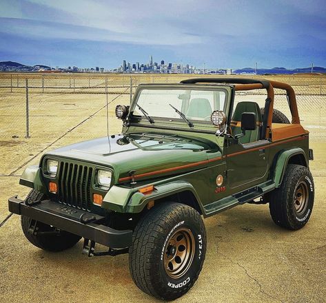 90s Jeep Wrangler, Jeep Yj Ideas, 1980s Jeep, Green Jeep Wrangler, Two Door Jeep Wrangler, Jeep Sahara, Yj Wrangler, Ford Lightning, American Pickup Trucks