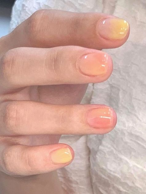 short peach and yellow jelly nail design Peach Nail Designs, Peach Nail Art, Peach Colored Nails, Peach Nail Polish, Brown Nails Design, Baby Pink Nails, Water Color Nails, Easter Nail Designs, Fun Nail Colors