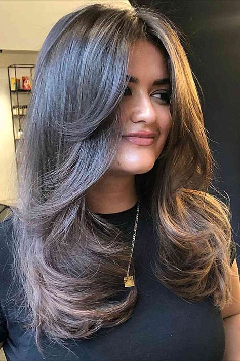 Mid-Length Middle Part Hair with Butterfly Cut Front Bands Haircut, Butterfly Haircut Indian Hair, Burrerfly Haircut, Butterfly Haircut With Balayage, Kids Butterfly Haircut, Thick Wavy Hair Haircut, Midi Flick Hair, Butterfly Haircut Thinner Hair, Buterfluffy Haircut Medium Hair