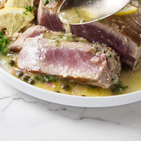 This tuna piccata recipe is a fast and easy dinner. The vibrant lemon caper sauce has a bold flavor that goes well with fresh tuna. Tuna Sauce Recipe, Sauce For Tuna Steak, Piccata Sauce, Fast And Easy Dinner, Tuna Steak Recipes, Tuna Fillet, Lemon Caper Sauce, Piccata Recipe, Caper Sauce