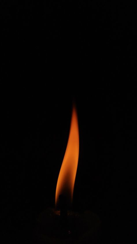 Black Wallpaper Fire, Candle Flame Photography, Wax Photography, Candlelight Aesthetic, Flame Photography, Candle Silhouette, Candle Pics, Prayer Wallpaper, Fire Symbol