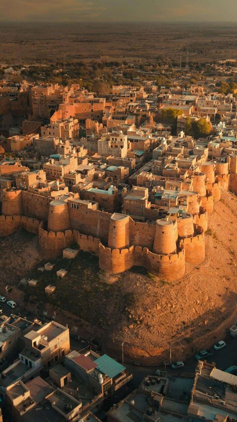 6 Must-Read Historical Fiction Novels Historical Fiction Novels, Golden City, Travel Facts, Jaisalmer, Tourist Places, Most Beautiful Cities, Unesco World Heritage Site, Historical Fiction, Amazing Destinations