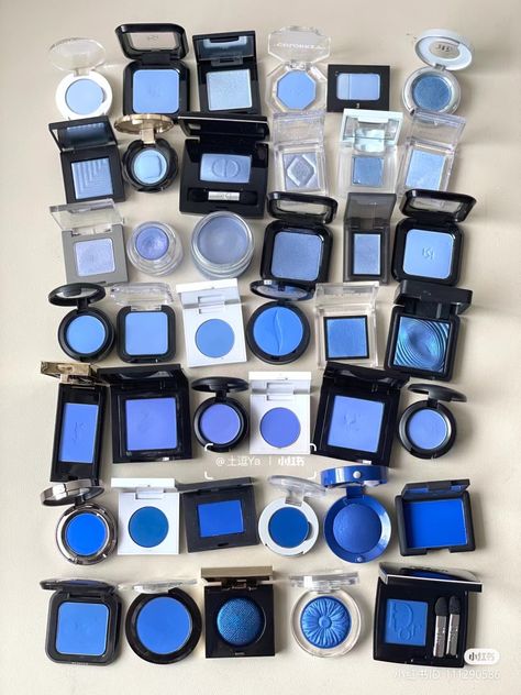 Pupa Cosmetics, Blue Eyeshadow Palette, Swag Makeup, Fancy Makeup, Blue Eyeshadow, Eye Makeup Art, Blue Makeup, Makeup Items, Makeup Designs