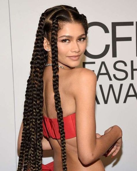 Zendaya Hair, Cfda Fashion Awards, Zendaya Style, Zendaya Coleman, Fashion Awards, Braids For Black Hair, Layered Haircuts, Braid Styles, Box Braids