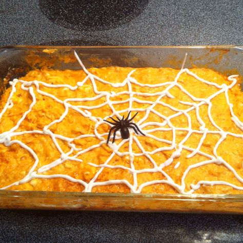 Buffalo chicken dip with a sour cream spider web! Halloween Theme Buffalo Chicken Dip, Halloween Buffalo Dip, Buffalo Chicken Dip Halloween, Halloween Buffalo Chicken Dip, Food To Serve At Halloween Party, Spider Food, Chicken Wing Dip, Buffalo Dip, Halloween Dip