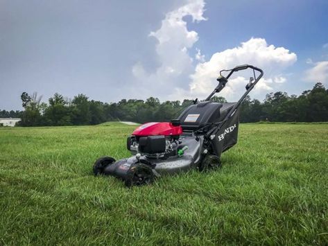 Lawn Equipment Storage, Mini Shed, Lawn Mower Repair, Best Lawn Mower, Lawn Mower Storage, Push Mower, Lawn Equipment, Honda S, Outdoor Lawn