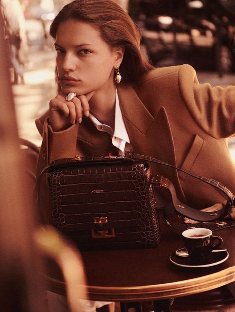 Faretta Radic Is Luxury Bag Lady in ‘Paris Fétiche’ by Mel Bles for Vogue Paris September 2019 — Anne of Carversville Bags Photography, Paris September, Mode Editorials, Vogue France, Photography Editorial, Vogue Japan, Vogue Russia, Trending Handbag, Fashion Photography Editorial